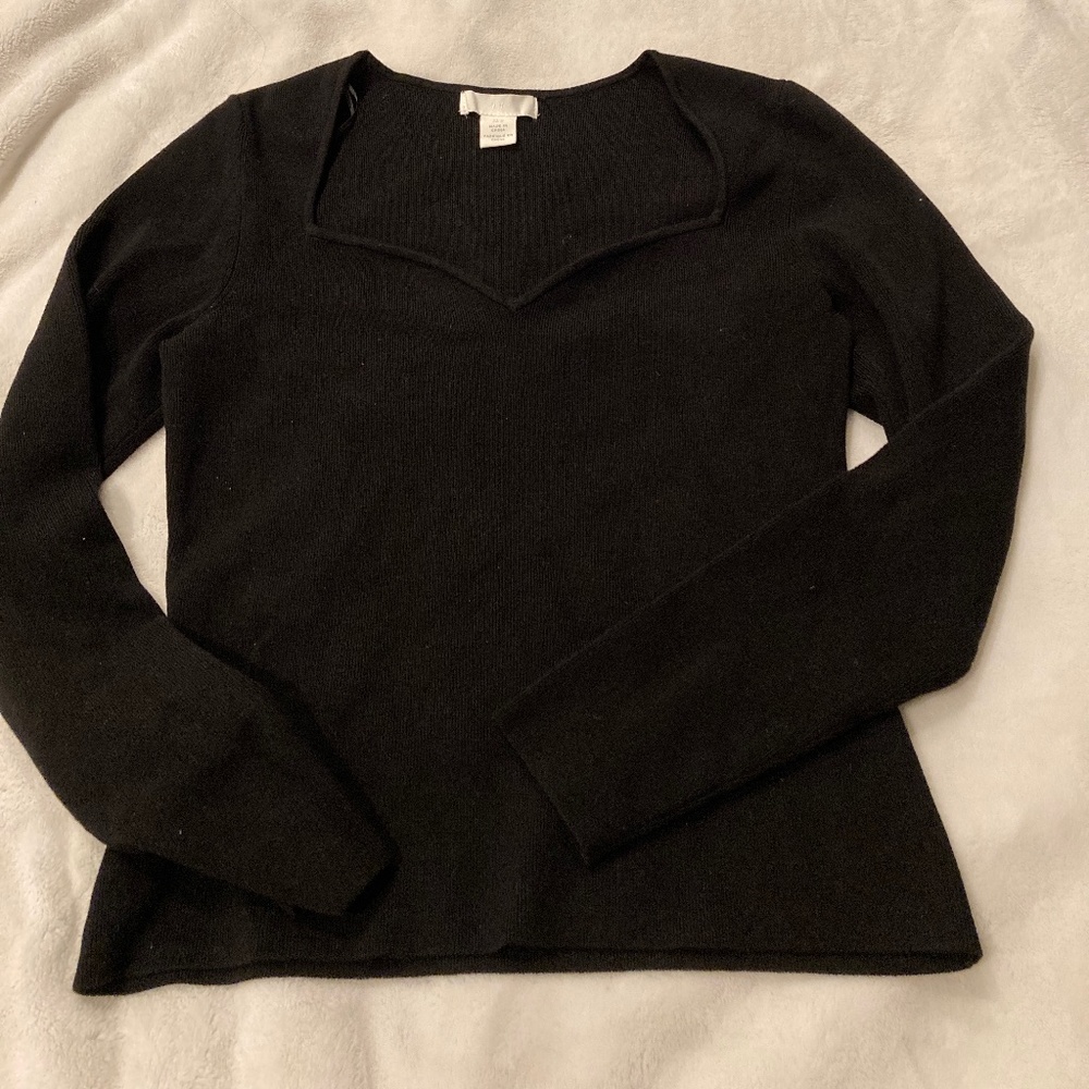 H&M black long sleeve ribbed sweater open neck collar size M